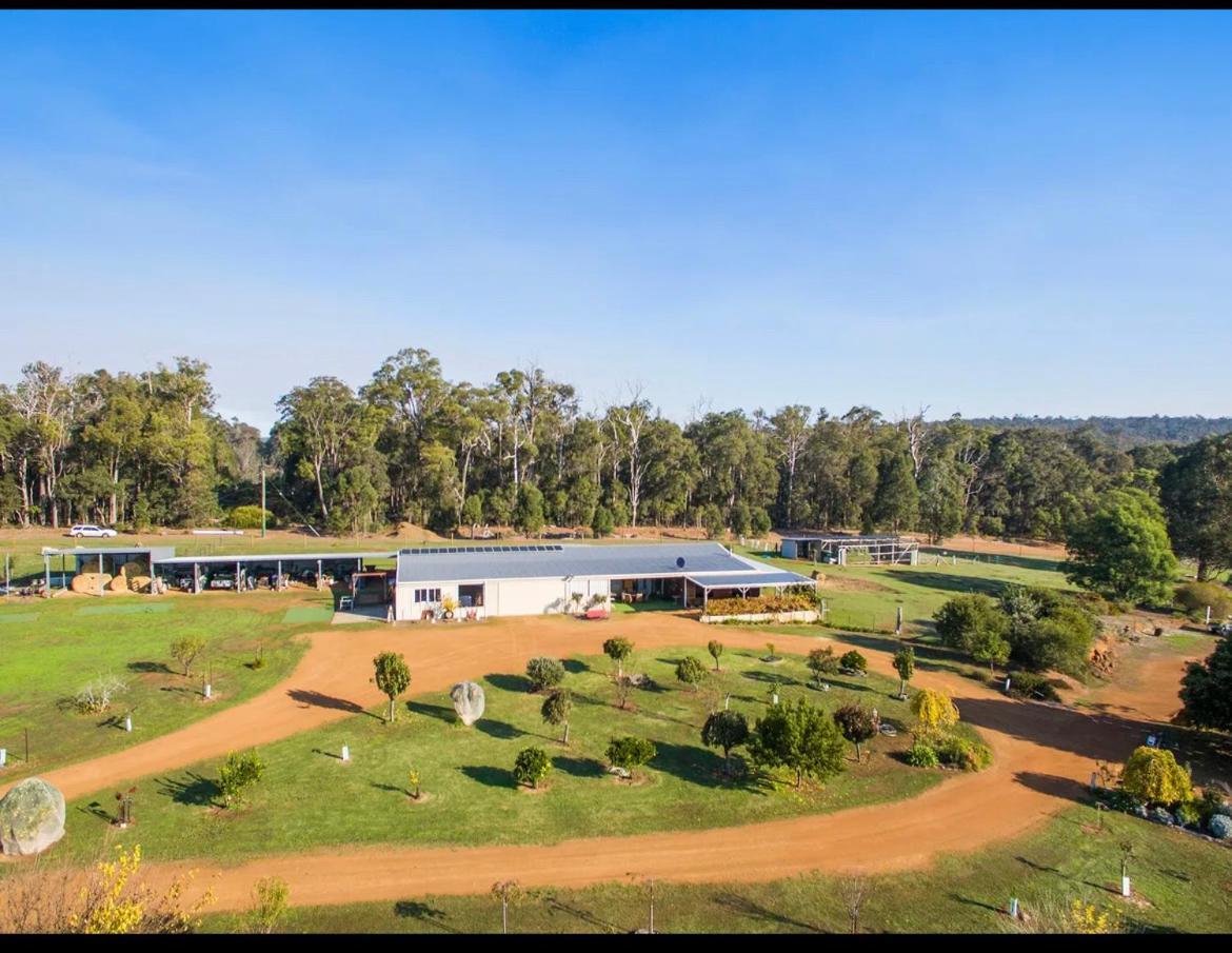 Jarrah Glen Cabins Nannup Exterior photo